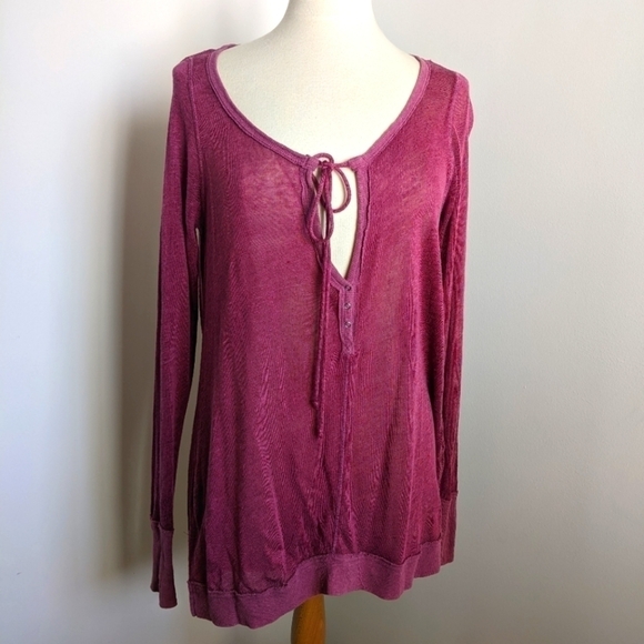 WE the Free Linen Blend Henley low V Neck with ties Oversized L Cranberry Plum - Picture 1 of 12